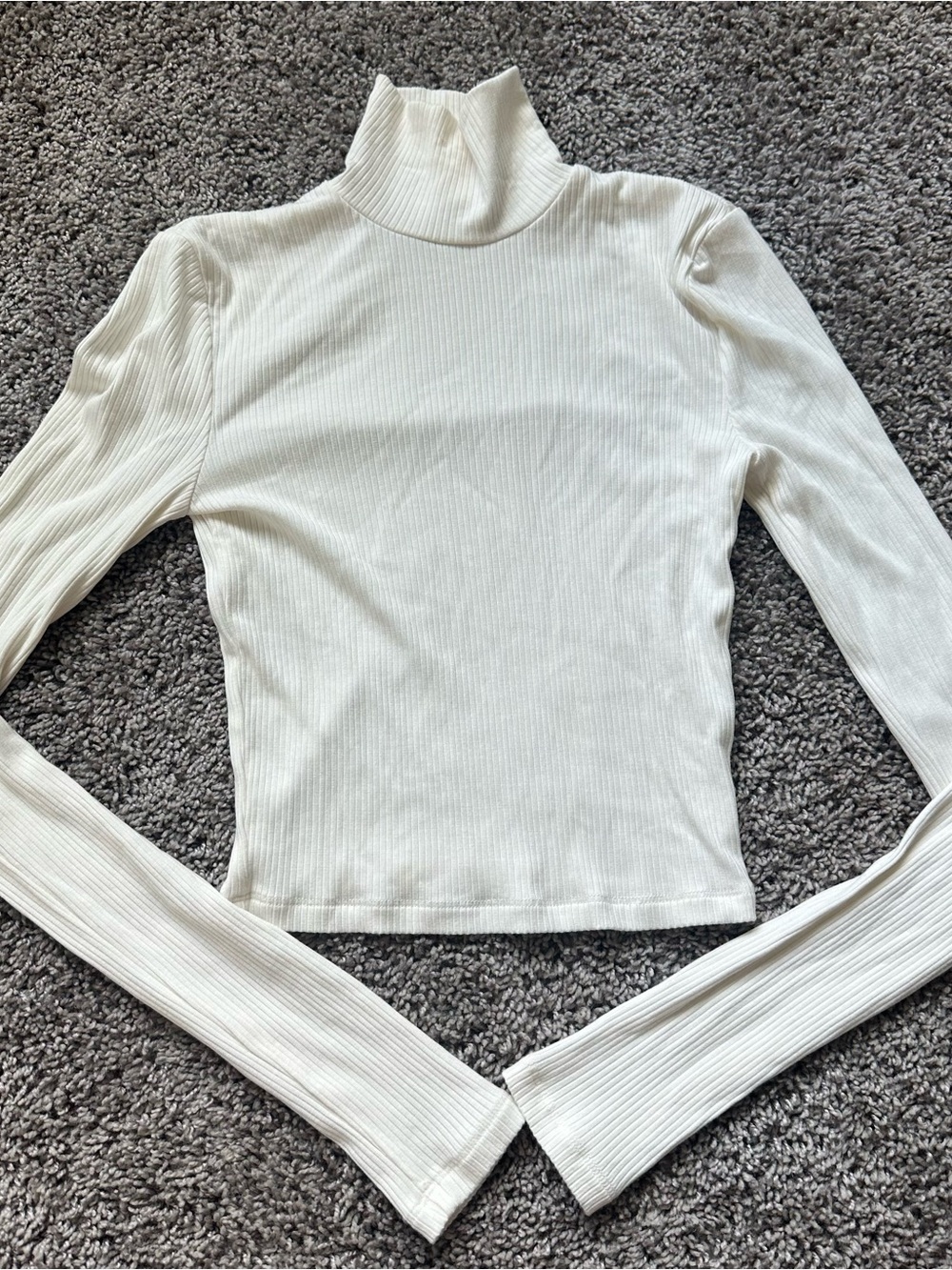 Aritzia White Ribbed Turtleneck Long Sleeve Top